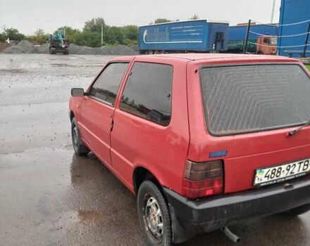 Червоний Фіат Уно, об'ємом двигуна 0 л та пробігом 200 тис. км за 800 $, фото 1 на Automoto.ua