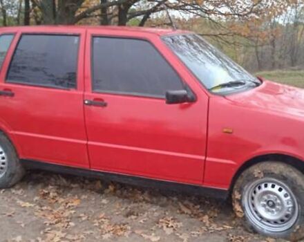 Червоний Фіат Уно, об'ємом двигуна 1.1 л та пробігом 280 тис. км за 900 $, фото 1 на Automoto.ua