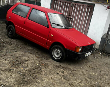 Красный Фиат Уно, объемом двигателя 1.1 л и пробегом 196 тыс. км за 1321 $, фото 8 на Automoto.ua