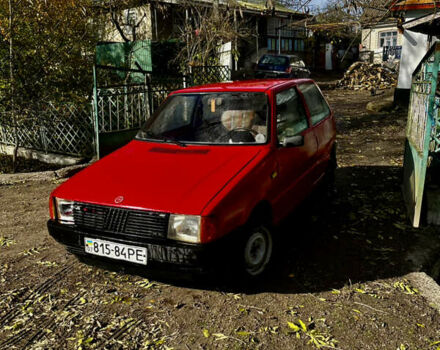 Красный Фиат Уно, объемом двигателя 1.1 л и пробегом 196 тыс. км за 1321 $, фото 10 на Automoto.ua