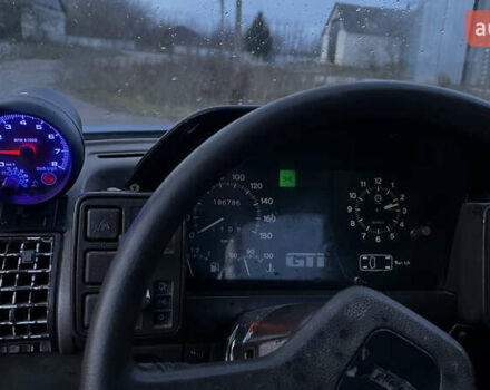 Красный Фиат Уно, объемом двигателя 1.1 л и пробегом 196 тыс. км за 1321 $, фото 7 на Automoto.ua