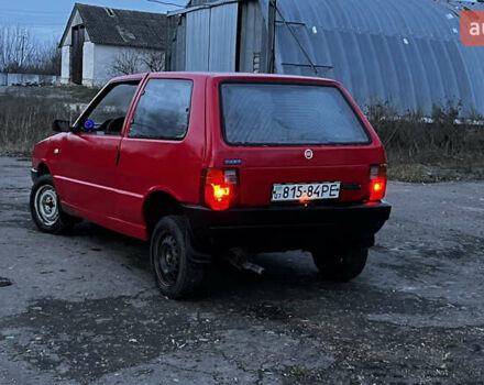 Красный Фиат Уно, объемом двигателя 1.1 л и пробегом 196 тыс. км за 1321 $, фото 3 на Automoto.ua