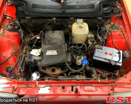 Красный Фиат Уно, объемом двигателя 1 л и пробегом 250 тыс. км за 650 $, фото 4 на Automoto.ua