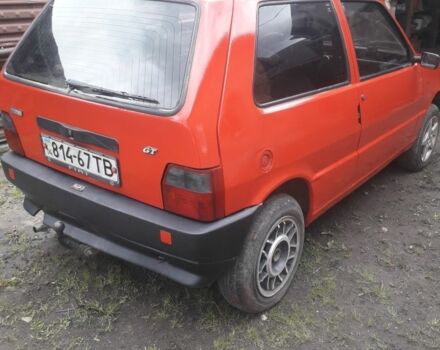 Красный Фиат Уно, объемом двигателя 9 л и пробегом 250 тыс. км за 848 $, фото 2 на Automoto.ua