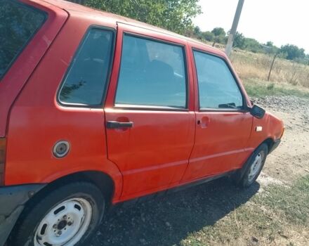 Красный Фиат Уно, объемом двигателя 1.5 л и пробегом 2 тыс. км за 484 $, фото 1 на Automoto.ua
