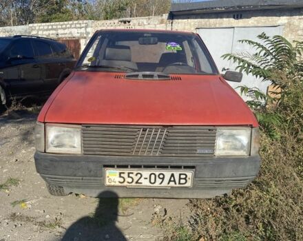 Фиат Уно 1985 в Днепре (Днепропетровске) на Automoto.ua Красный Фиат Уно, объемом двигателя 1 л и пробегом 184 тыс. км за 199 $, фото 1 на Automoto.ua