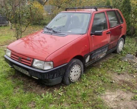 Красный Фиат Уно, объемом двигателя 1.4 л и пробегом 150 тыс. км за 450 $, фото 1 на Automoto.ua