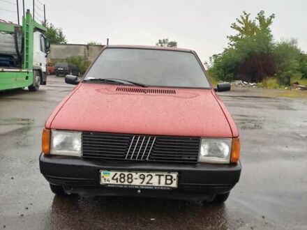 Фиат Уно 1987 в Дрогобыче на Automoto.ua Красный Фиат Уно, объемом двигателя 0 л и пробегом 200 тыс. км за 800 $, фото 1 на Automoto.ua