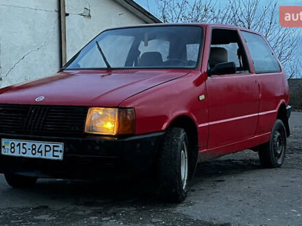 Красный Фиат Уно, объемом двигателя 1.1 л и пробегом 196 тыс. км за 1321 $, фото 1 на Automoto.ua