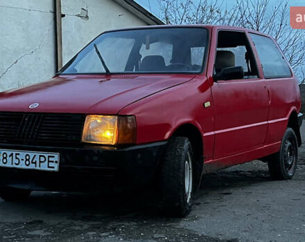 Красный Фиат Уно, объемом двигателя 1.1 л и пробегом 196 тыс. км за 1321 $, фото 1 на Automoto.ua