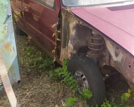 Фиат Уно 1990 в Харькове на Automoto.ua Красный Фиат Уно, объемом двигателя 0 л и пробегом 30 тыс. км за 200 $, фото 1 на Automoto.ua