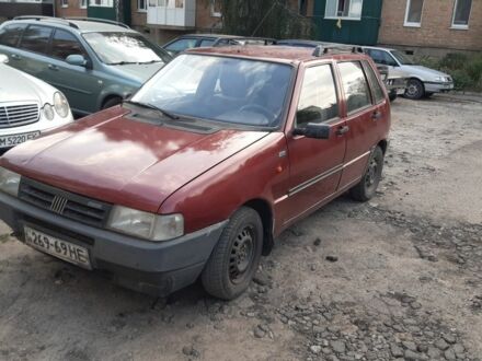Фіат Уно 1996 у Бердичеве на Automoto.ua Червоний Фіат Уно, об'ємом двигуна 1.4 л та пробігом 286 тис. км за 1200 $, фото 1 на Automoto.ua