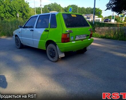 Фиат Уно, объемом двигателя 1.5 л и пробегом 77 тыс. км за 580 $, фото 4 на Automoto.ua