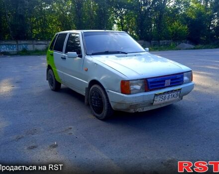 Фиат Уно, объемом двигателя 1.5 л и пробегом 77 тыс. км за 580 $, фото 1 на Automoto.ua