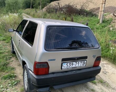 Серый Фиат Уно, объемом двигателя 0 л и пробегом 110 тыс. км за 700 $, фото 4 на Automoto.ua