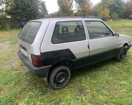 Серый Фиат Уно, объемом двигателя 1 л и пробегом 120 тыс. км за 399 $, фото 4 на Automoto.ua