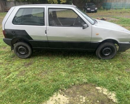 Серый Фиат Уно, объемом двигателя 1 л и пробегом 120 тыс. км за 399 $, фото 3 на Automoto.ua