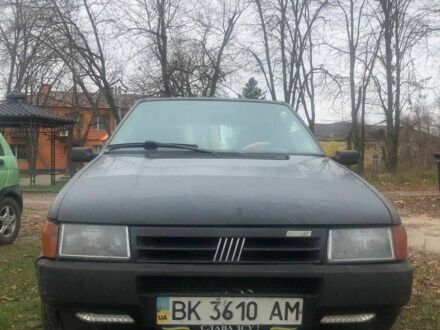 Серый Фиат Уно, объемом двигателя 1.4 л и пробегом 3 тыс. км за 596 $, фото 1 на Automoto.ua