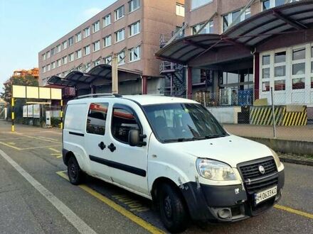 Фиат Doblo груз.-пасс. 2008 в Ирпене на Automoto.ua Белый Фиат Doblo груз.-пасс., объемом двигателя 1.4 л и пробегом 290 тыс. км за 3900 $, фото 1 на Automoto.ua