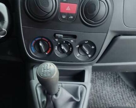 Фиат Fiorino 2011 в Хмельницком на Automoto.ua Белый Фиат Fiorino, объемом двигателя 1.2 л и пробегом 198 тыс. км за 4200 $, фото 10 на Automoto.ua