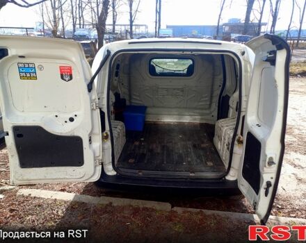 Белый Фиат Fiorino, объемом двигателя 1.2 л и пробегом 236 тыс. км за 4200 $, фото 8 на Automoto.ua