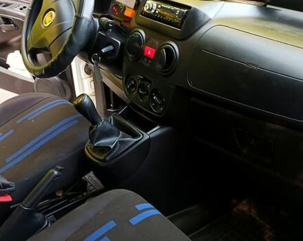 Белый Фиат Fiorino, объемом двигателя 1.2 л и пробегом 205 тыс. км за 4700 $, фото 5 на Automoto.ua