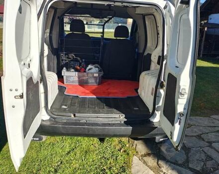 Белый Фиат Fiorino, объемом двигателя 1.3 л и пробегом 203 тыс. км за 5500 $, фото 2 на Automoto.ua