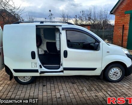 Белый Фиат Fiorino, объемом двигателя 1.2 л и пробегом 145 тыс. км за 6000 $, фото 1 на Automoto.ua