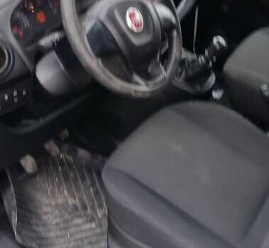 Белый Фиат Fiorino, объемом двигателя 1.37 л и пробегом 179 тыс. км за 5500 $, фото 7 на Automoto.ua