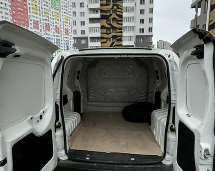 Белый Фиат Fiorino, объемом двигателя 1.37 л и пробегом 183 тыс. км за 6200 $, фото 4 на Automoto.ua