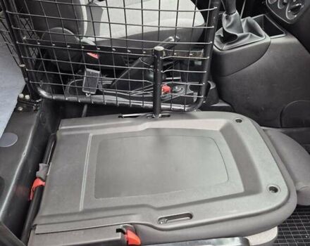 Белый Фиат Fiorino, объемом двигателя 1.3 л и пробегом 157 тыс. км за 10750 $, фото 27 на Automoto.ua