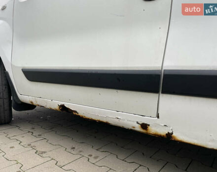 Белый Фиат Fiorino, объемом двигателя 1.36 л и пробегом 330 тыс. км за 3700 $, фото 7 на Automoto.ua