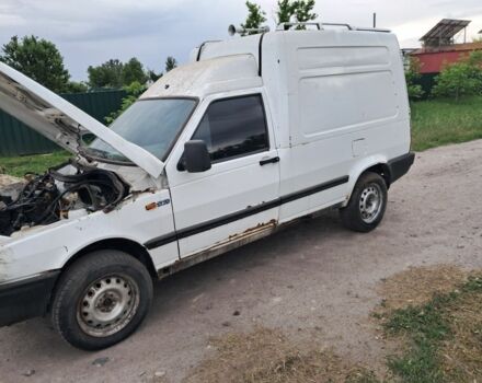 Белый Фиат Fiorino, объемом двигателя 0 л и пробегом 100 тыс. км за 321 $, фото 2 на Automoto.ua