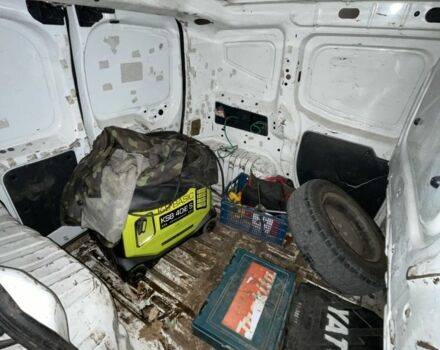 Белый Фиат Fiorino, объемом двигателя 1.4 л и пробегом 256 тыс. км за 3000 $, фото 4 на Automoto.ua