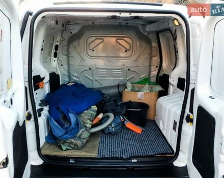 Белый Фиат Fiorino, объемом двигателя 1.2 л и пробегом 258 тыс. км за 4600 $, фото 25 на Automoto.ua