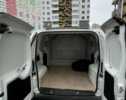Белый Фиат Fiorino, объемом двигателя 1.4 л и пробегом 184 тыс. км за 6300 $, фото 4 на Automoto.ua