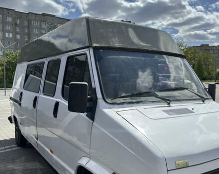 Белый Фиат Fiorino, объемом двигателя 2.5 л и пробегом 430 тыс. км за 2400 $, фото 1 на Automoto.ua