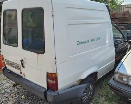 Белый Фиат Fiorino, объемом двигателя 1.37 л и пробегом 196 тыс. км за 950 $, фото 2 на Automoto.ua