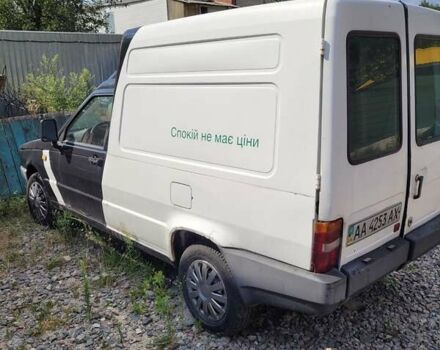 Белый Фиат Fiorino, объемом двигателя 1.37 л и пробегом 196 тыс. км за 950 $, фото 3 на Automoto.ua