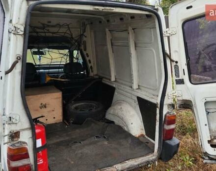 Белый Фиат Fiorino, объемом двигателя 1.37 л и пробегом 378 тыс. км за 1100 $, фото 4 на Automoto.ua