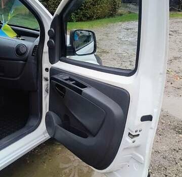 Белый Фиат Fiorino, объемом двигателя 1.25 л и пробегом 340 тыс. км за 4500 $, фото 16 на Automoto.ua
