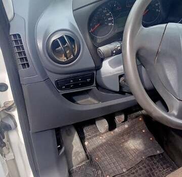 Белый Фиат Fiorino, объемом двигателя 1.3 л и пробегом 220 тыс. км за 3500 $, фото 2 на Automoto.ua