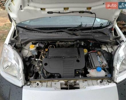 Білий Фіат Fiorino, об'ємом двигуна 1.25 л та пробігом 270 тис. км за 4500 $, фото 19 на Automoto.ua