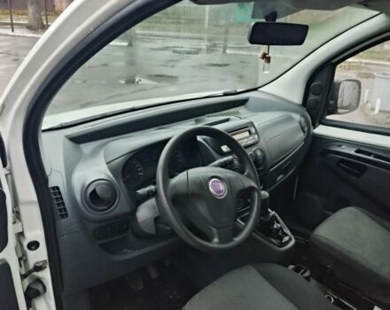 Белый Фиат Fiorino, объемом двигателя 1.2 л и пробегом 350 тыс. км за 3900 $, фото 5 на Automoto.ua