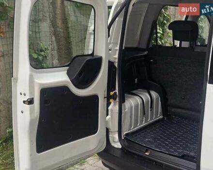 Білий Фіат Fiorino, об'ємом двигуна 1.2 л та пробігом 200 тис. км за 4999 $, фото 31 на Automoto.ua
