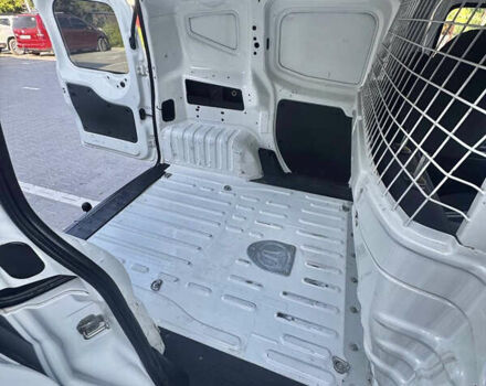 Белый Фиат Fiorino, объемом двигателя 1.25 л и пробегом 363 тыс. км за 4500 $, фото 12 на Automoto.ua