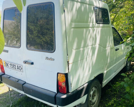 Белый Фиат Fiorino, объемом двигателя 1.3 л и пробегом 300 тыс. км за 550 $, фото 1 на Automoto.ua