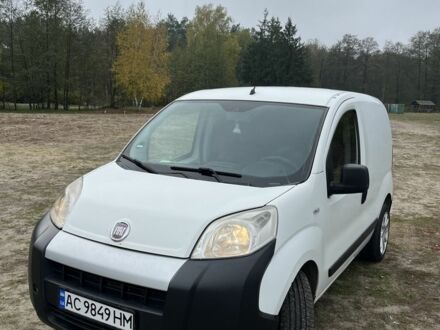 Белый Фиат Fiorino, объемом двигателя 1.2 л и пробегом 350 тыс. км за 3600 $, фото 1 на Automoto.ua