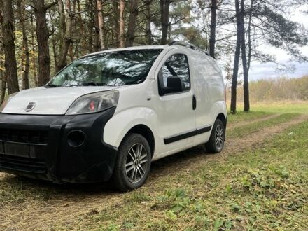 Белый Фиат Fiorino, объемом двигателя 1.3 л и пробегом 261 тыс. км за 4000 $, фото 1 на Automoto.ua