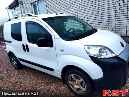 Белый Фиат Fiorino, объемом двигателя 1.2 л и пробегом 240 тыс. км за 5500 $, фото 1 на Automoto.ua